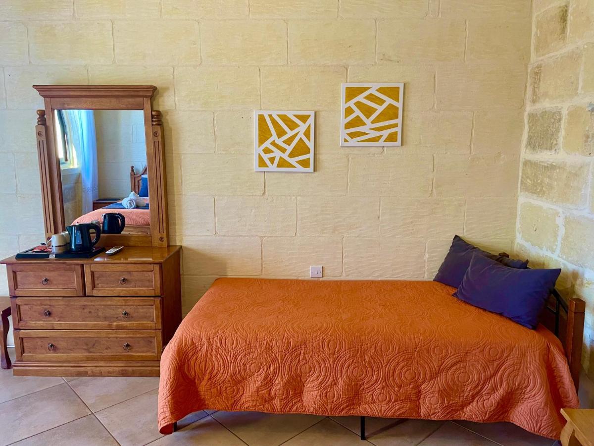 Ferrieha B&B Qala Exterior foto